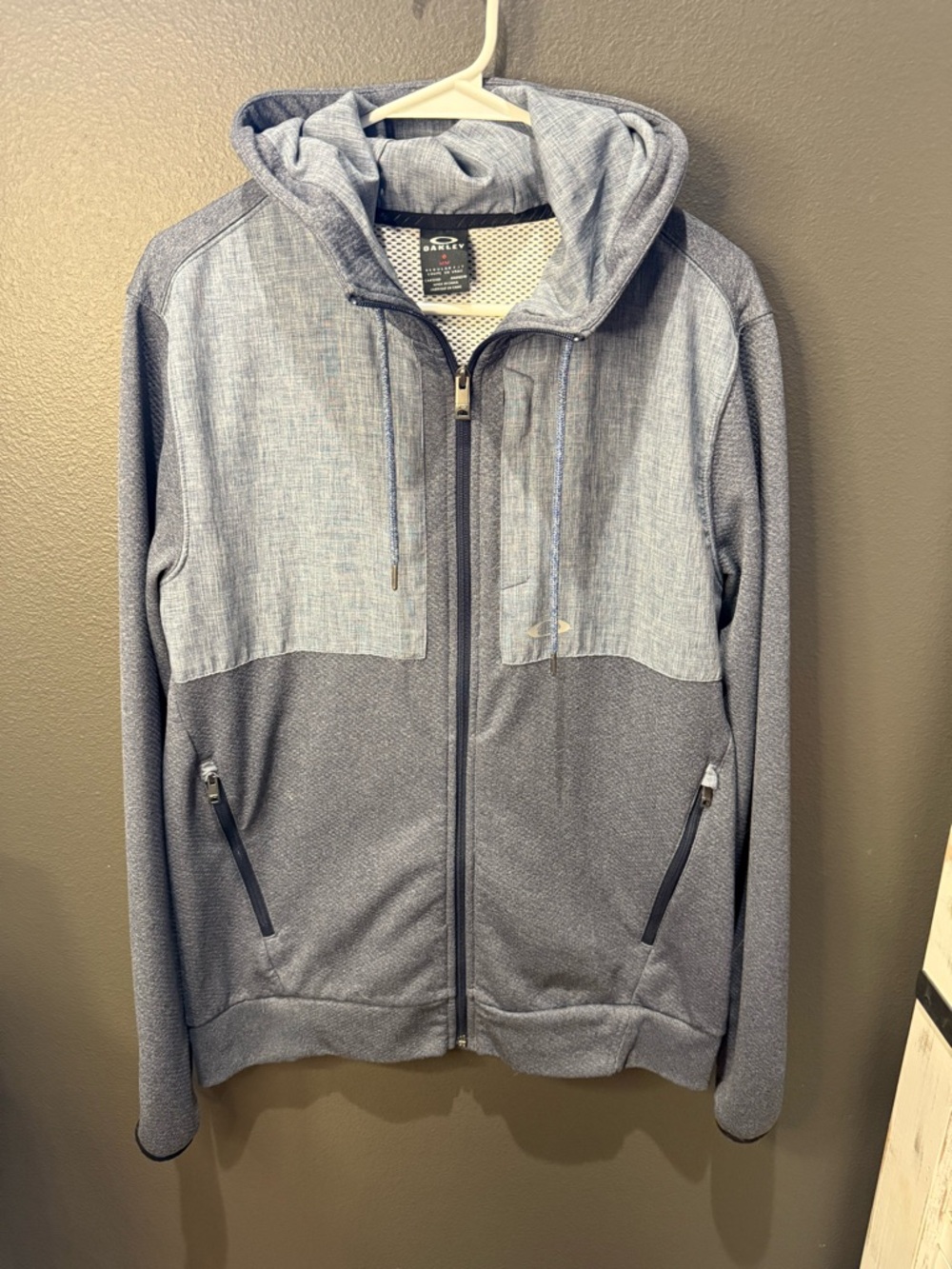 Oakley Heathered Navy and Light Blue Zip-Up Hoodie